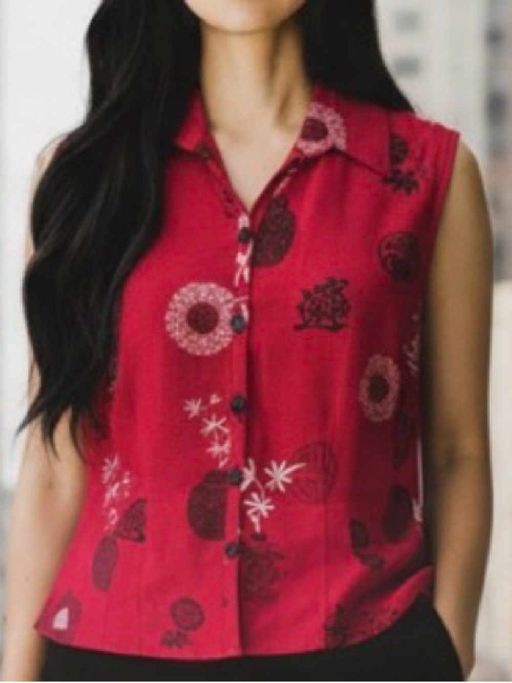 VTG Dress Barn Red Sleeveless Career-Dress Blouse w Beautiful Japanese Flair